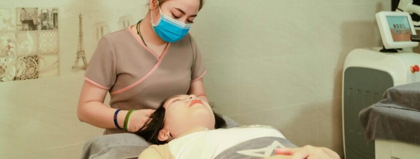 Pijat akupresur kepala pusing